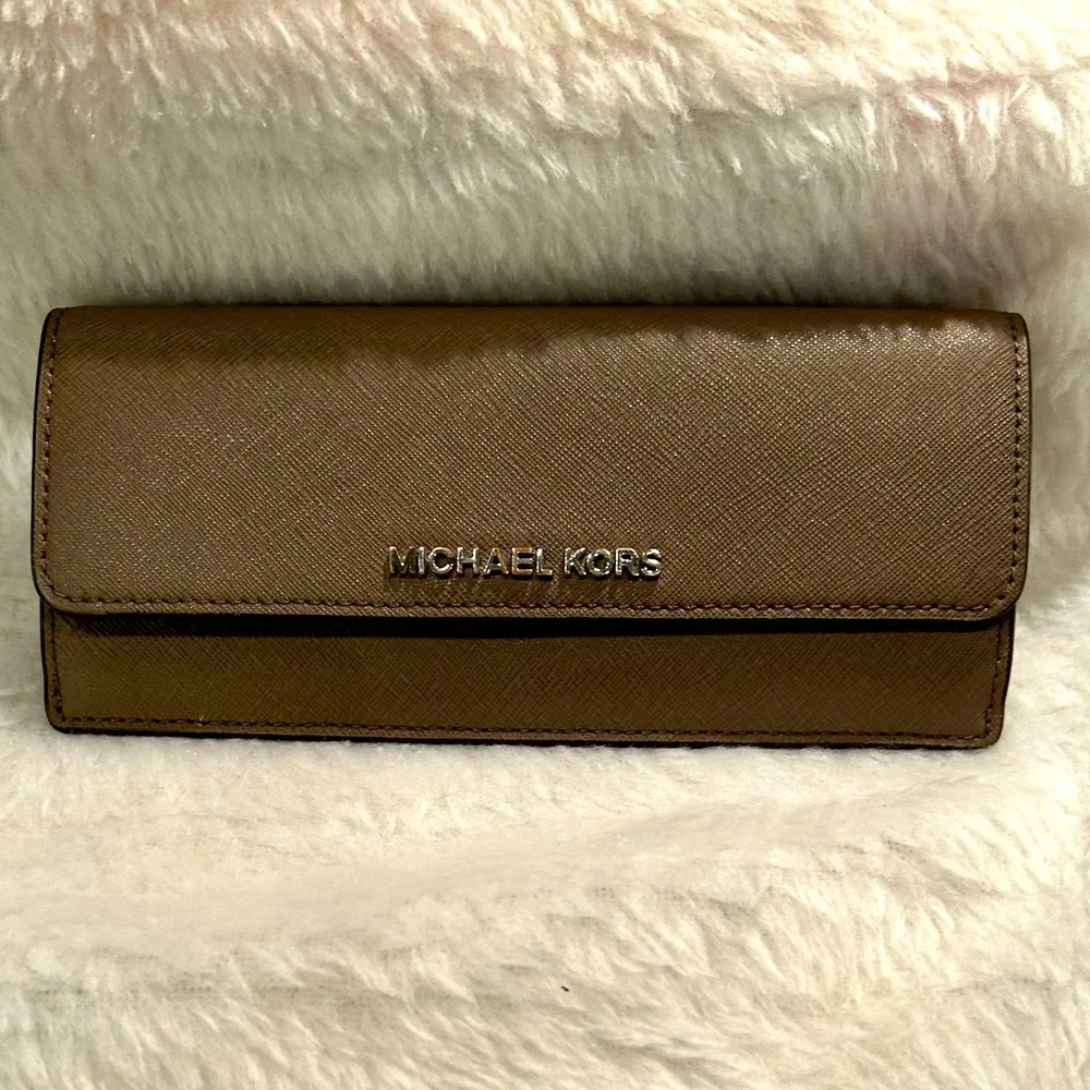 NWOT Michael Kors Slim Jet Set Wallet - Picture 2 of 10